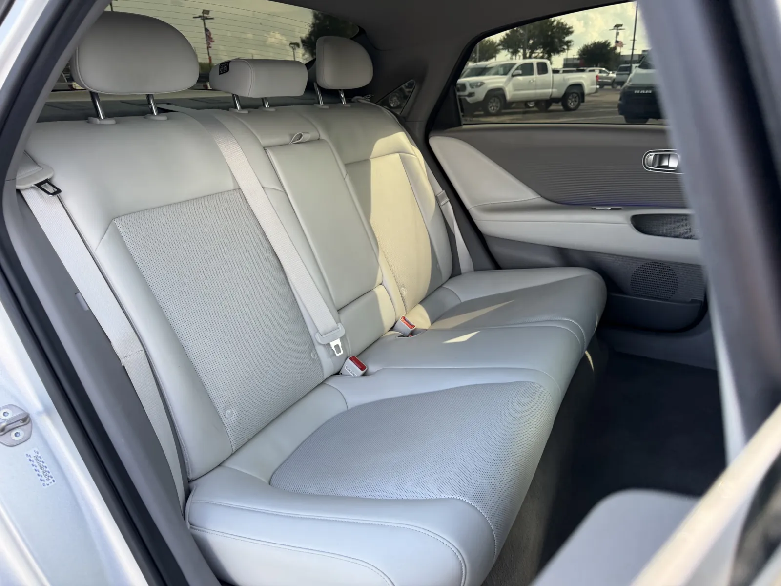 Hyundai Ioniq 6 photo 23