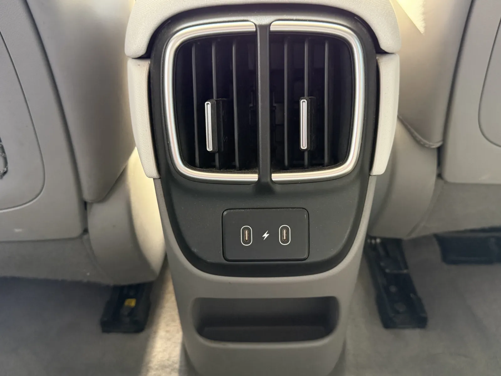 Hyundai Ioniq 6 photo 25