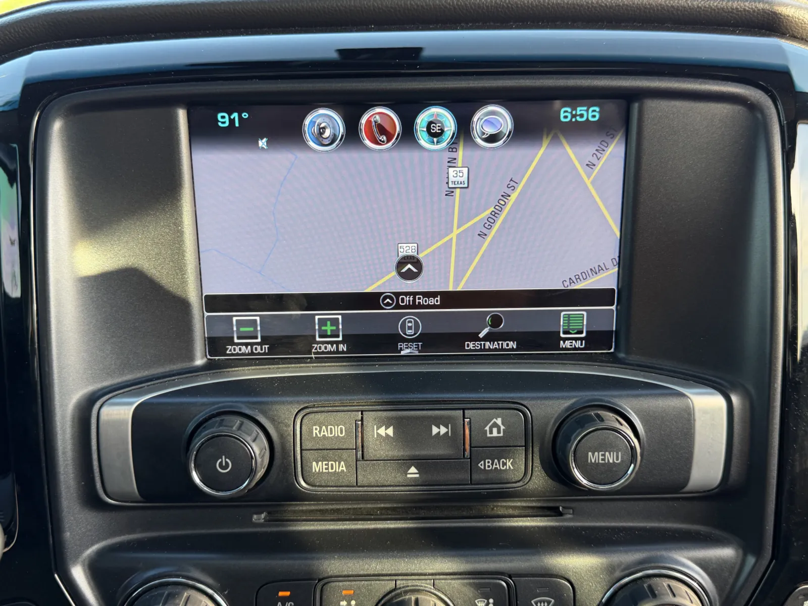 GMC Sierra photo 17