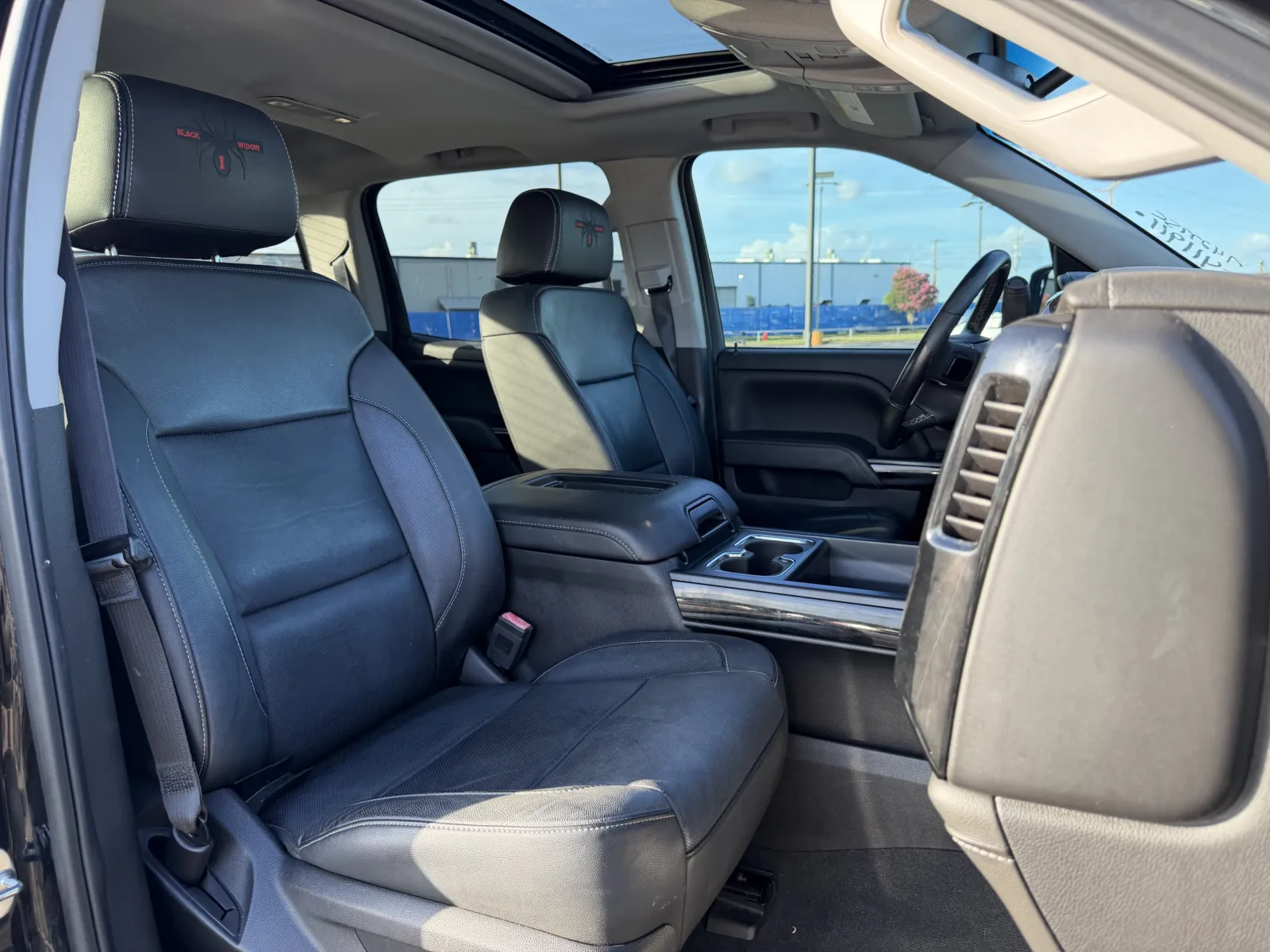 GMC Sierra photo 23