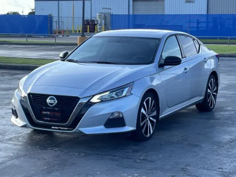 Another view of 2019 Nissan Altima 2.5 SR for sale in Alvin, TX at Auto Boutique Texas