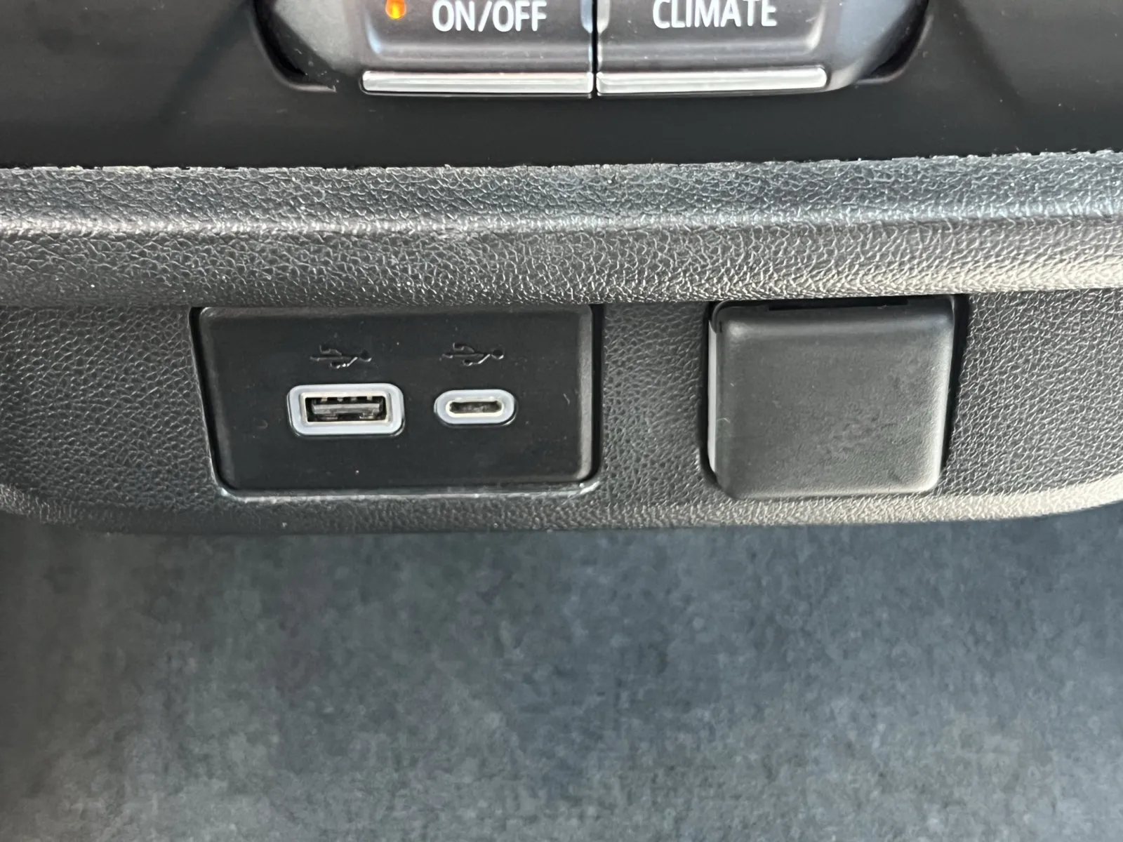GMC Yukon XL photo 20