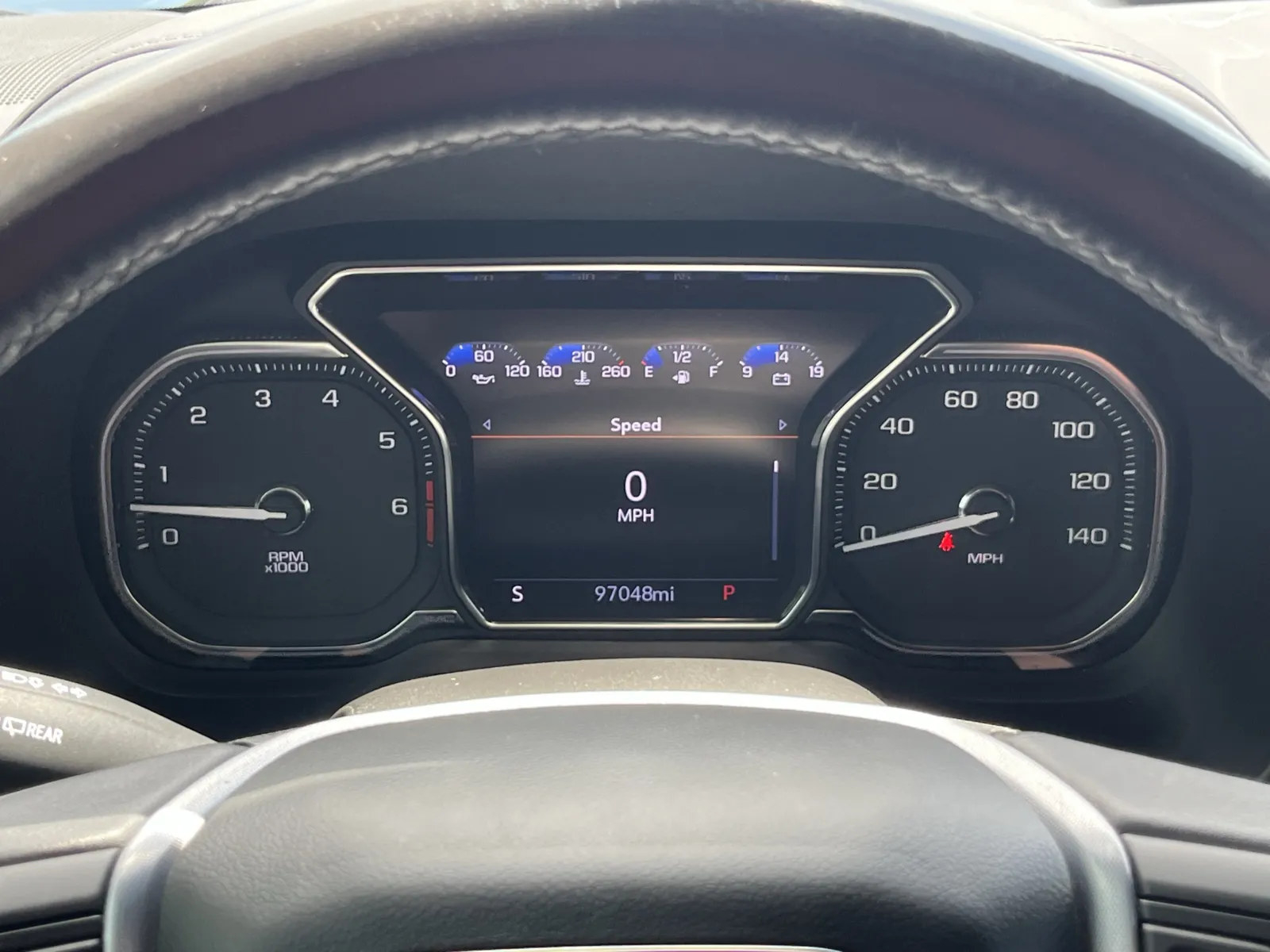 GMC Yukon XL photo 18