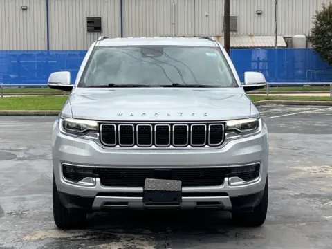 More photos of 2022 Jeep Wagoneer Series II at Auto Boutique Texas, TX