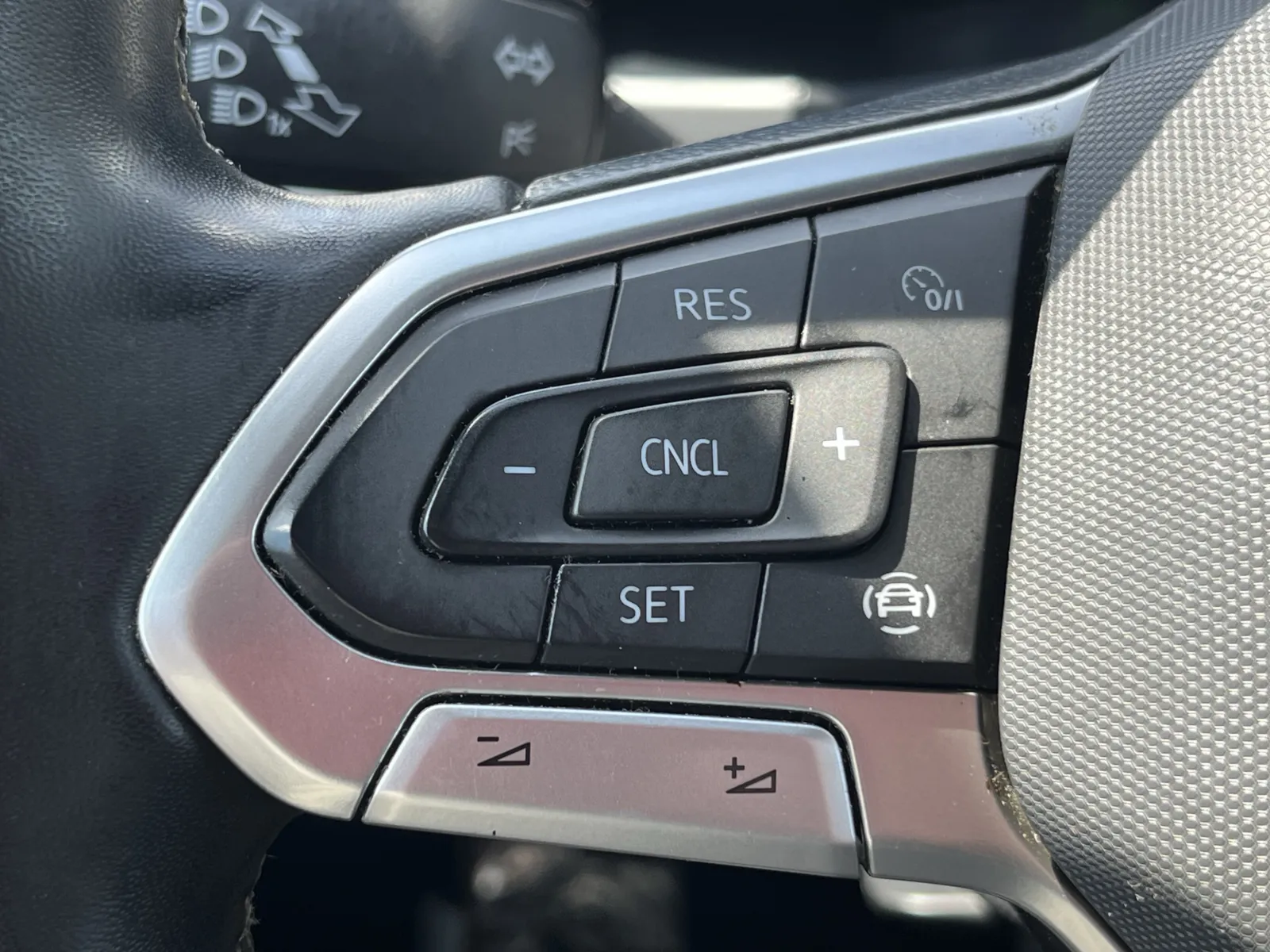 Volkswagen Atlas Cross Sport photo 15