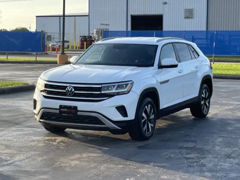 Photos of 2022 Volkswagen Atlas Cross Sport 2.0T SE for sale in Alvin, TX at Auto Boutique Texas