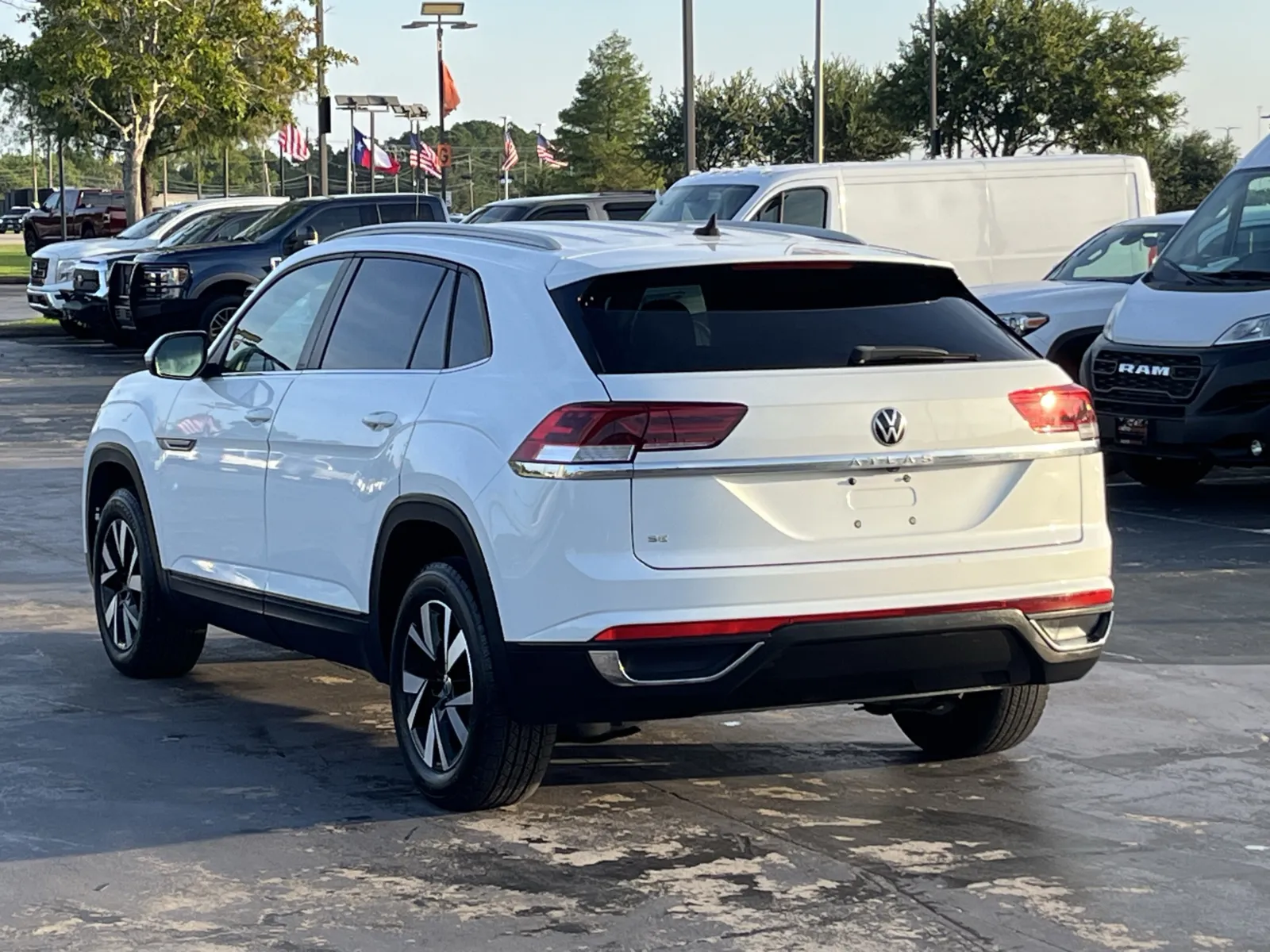 Volkswagen Atlas Cross Sport photo 8