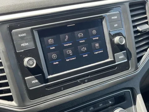 More photos of 2022 Volkswagen Atlas Cross Sport 2.0T SE at Auto Boutique Texas, TX