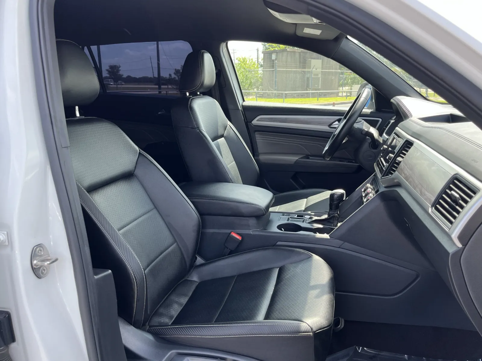 Volkswagen Atlas Cross Sport photo 26