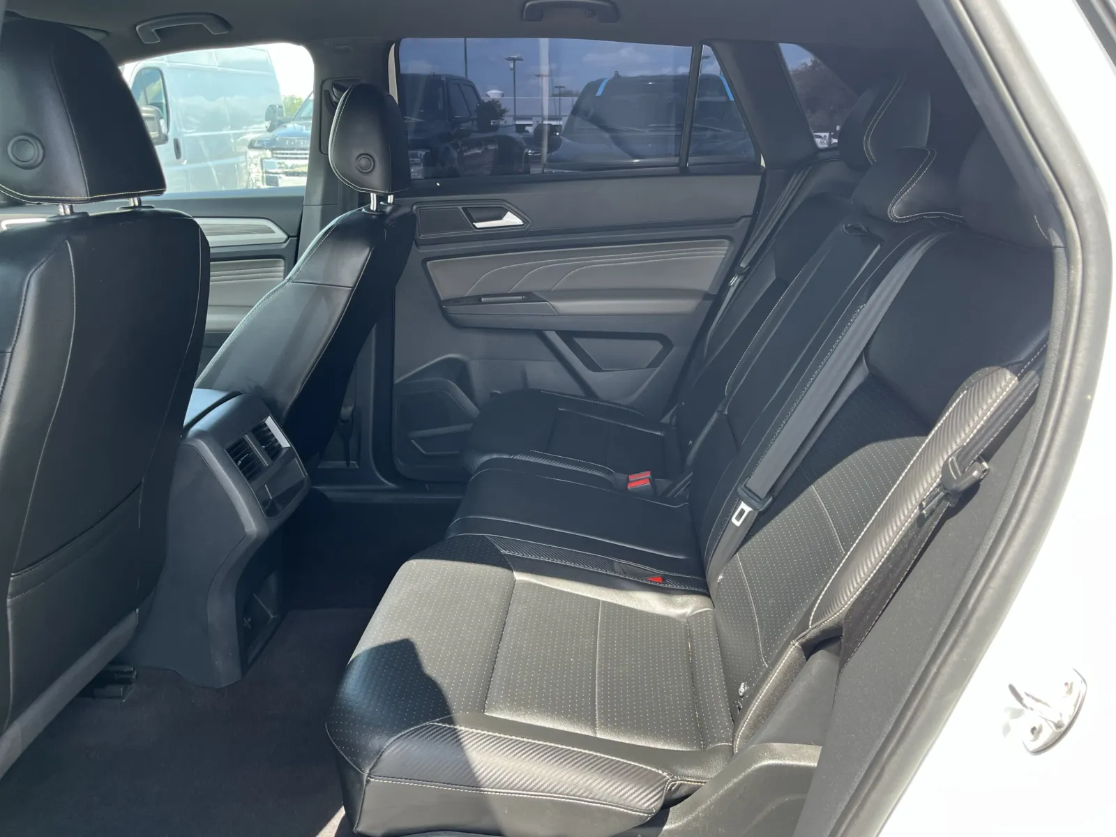 Volkswagen Atlas Cross Sport photo 27
