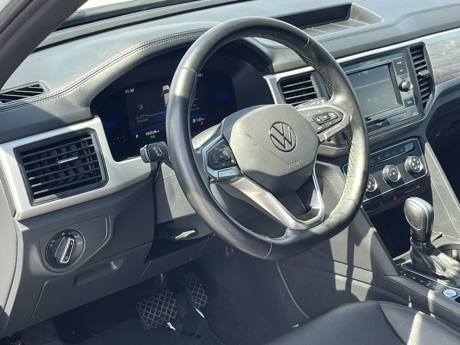 Volkswagen Atlas Cross Sport photo 11