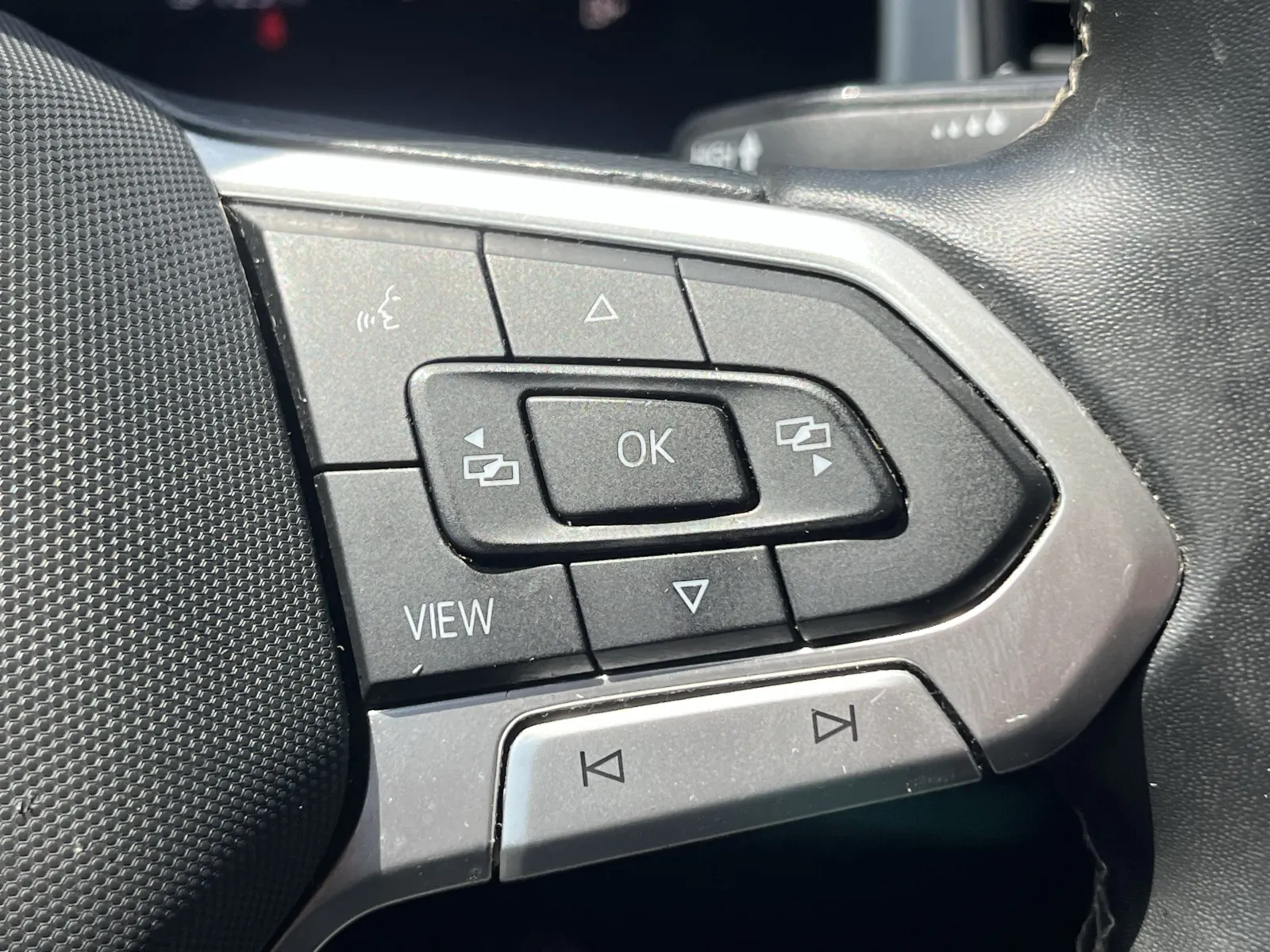 Volkswagen Atlas Cross Sport photo 16