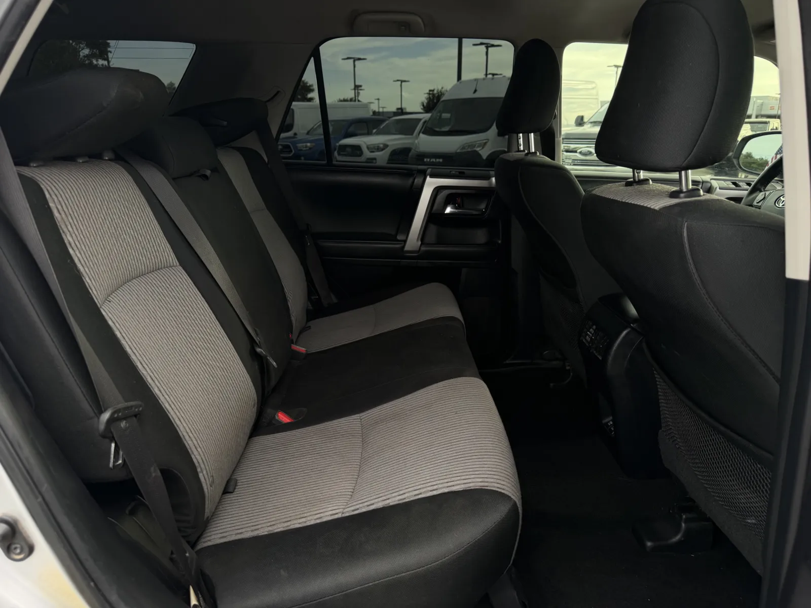 Toyota 4Runner photo 20