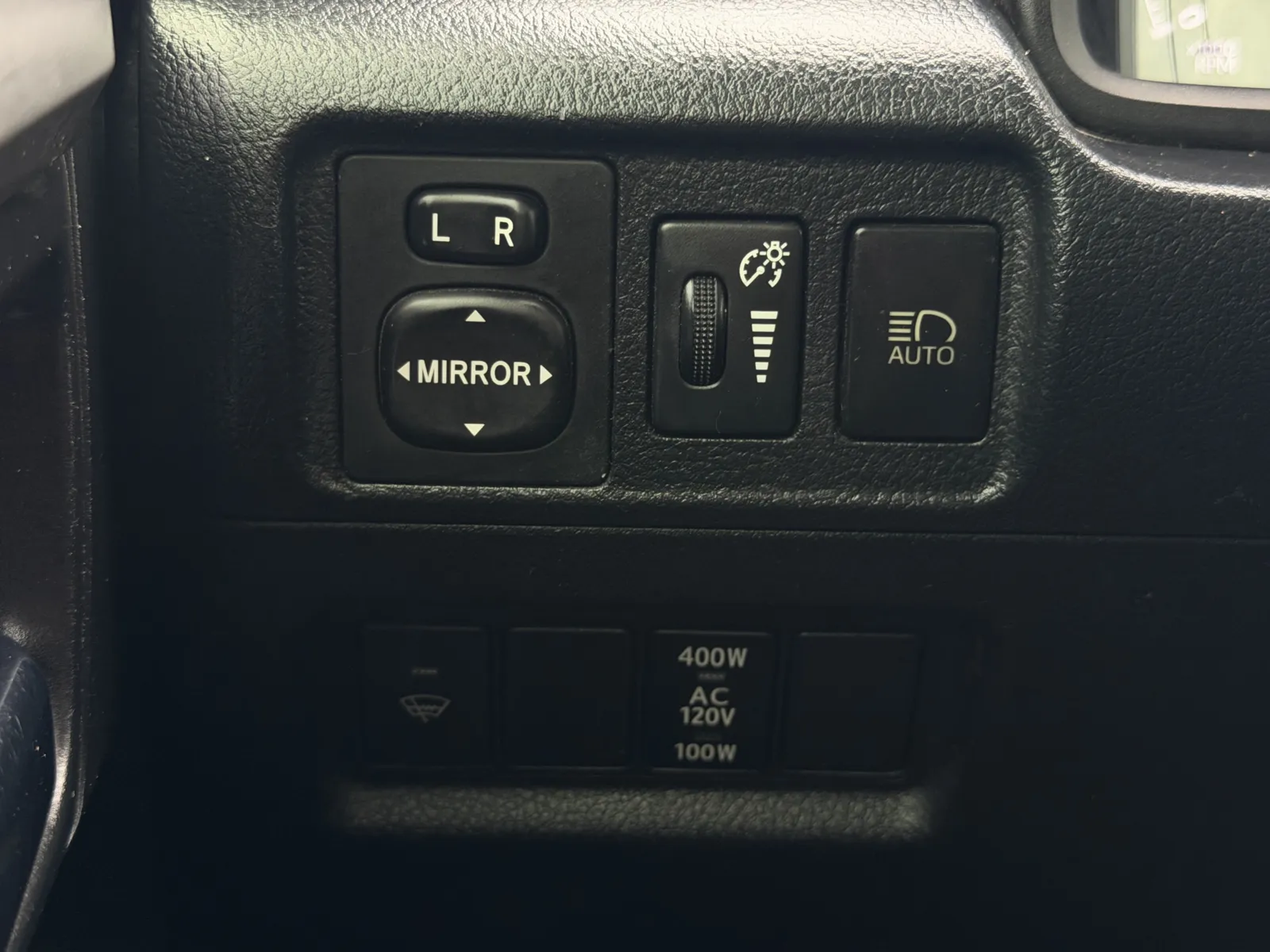 Toyota 4Runner photo 17