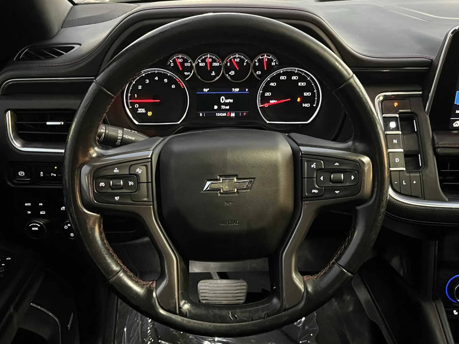 Chevrolet Tahoe photo 16