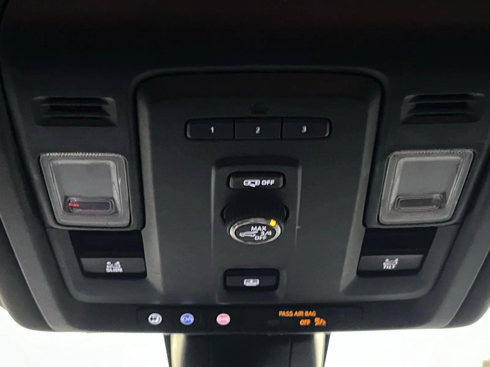 Chevrolet Tahoe photo 21
