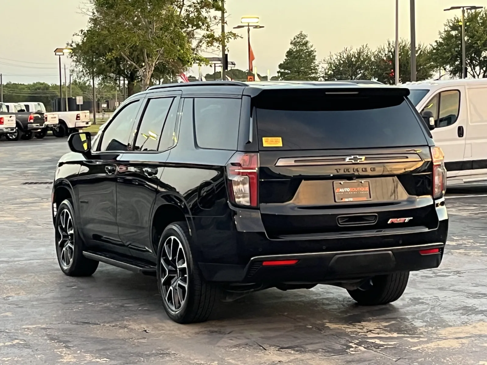 Chevrolet Tahoe photo 11