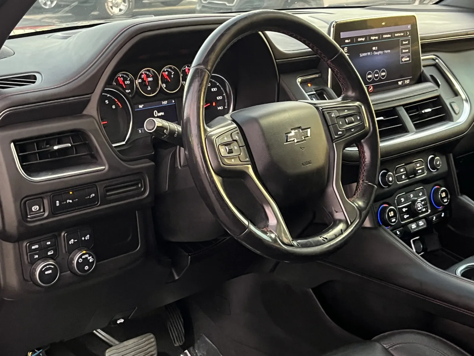 Chevrolet Tahoe photo 13