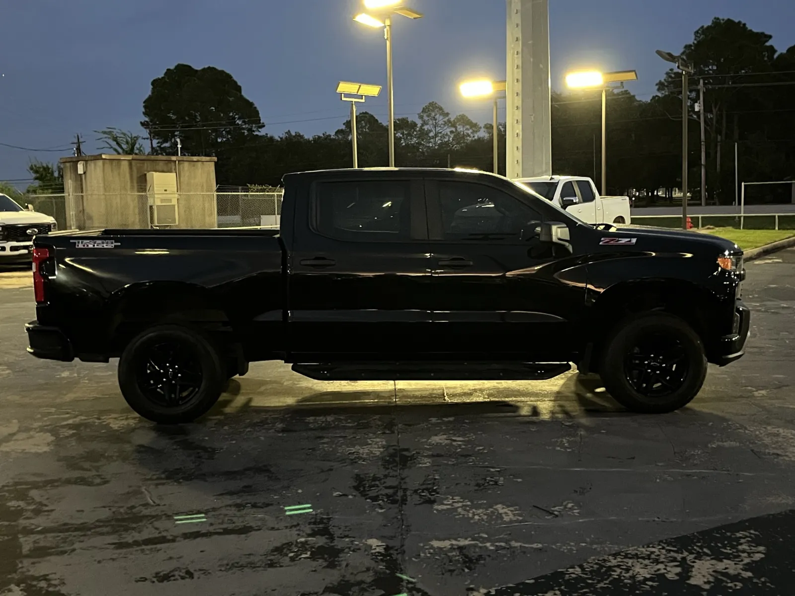 Chevrolet Silverado photo 10