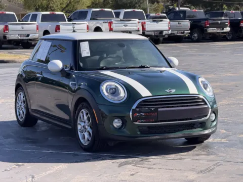 Photos of 2018 MINI Hardtop 2 Door Cooper for sale in Alvin, TX at Auto Boutique Texas