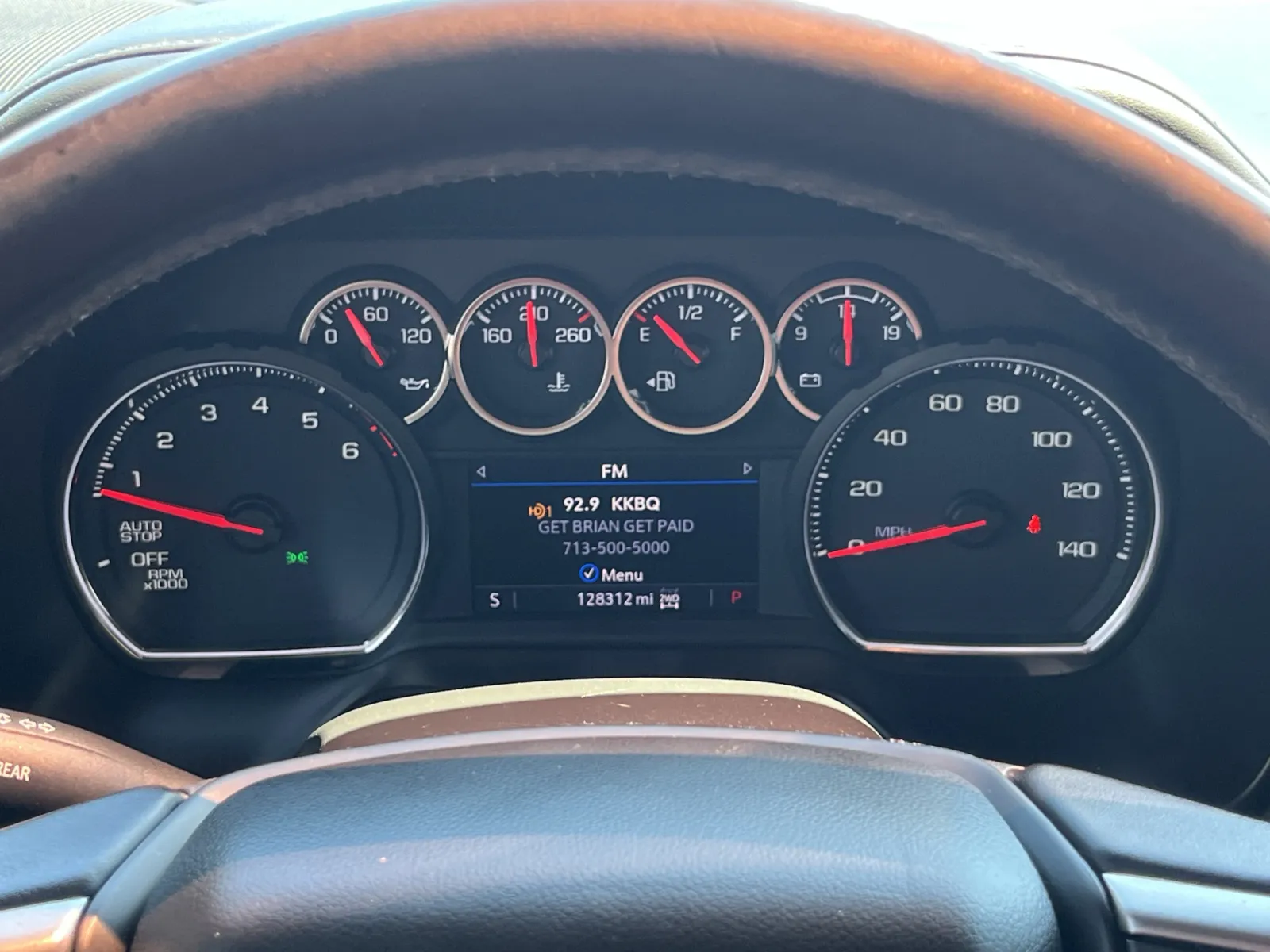 Chevrolet Tahoe photo 23