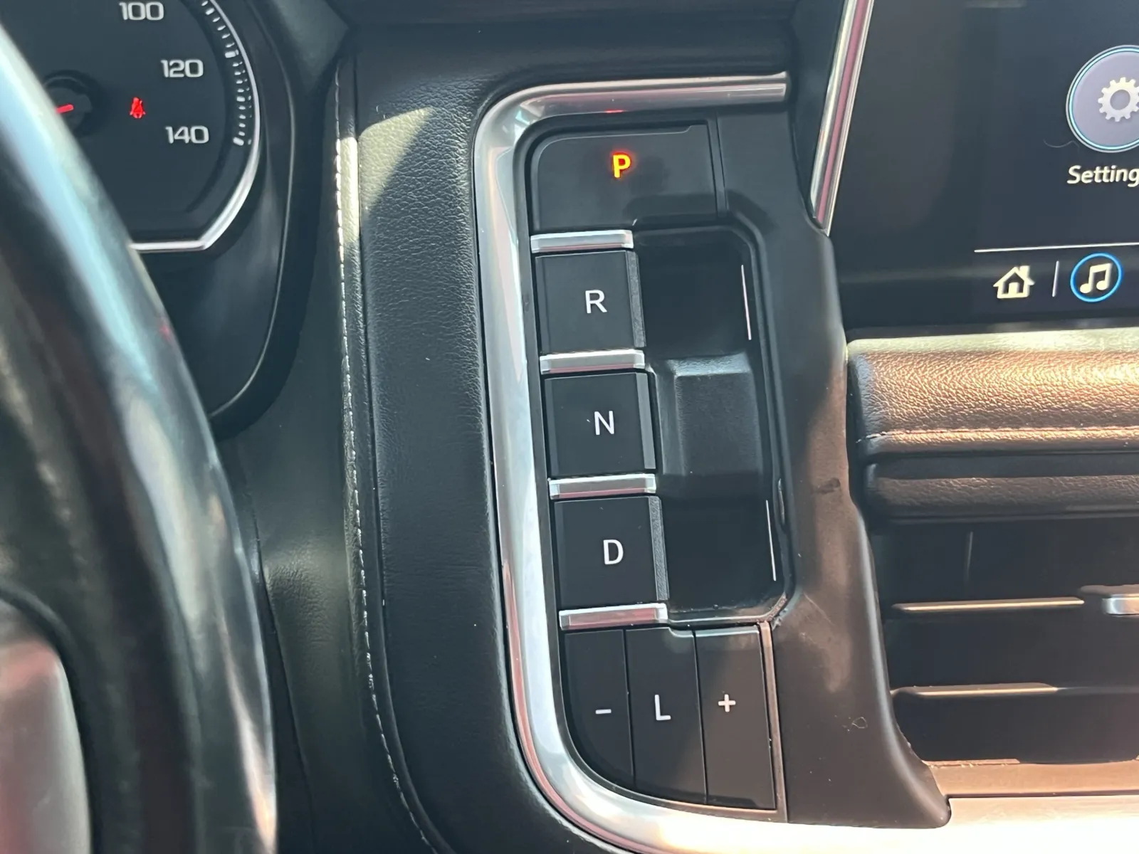 Chevrolet Tahoe photo 24