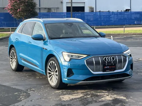 Photos of 2019 Audi e-tron Prestige for sale in Alvin, TX at Auto Boutique Texas