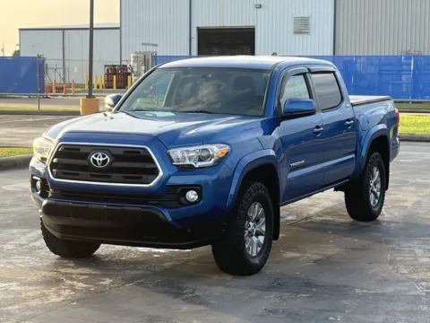 Another view of 2017 Toyota Tacoma SR5 for sale in Alvin, TX at Auto Boutique Texas