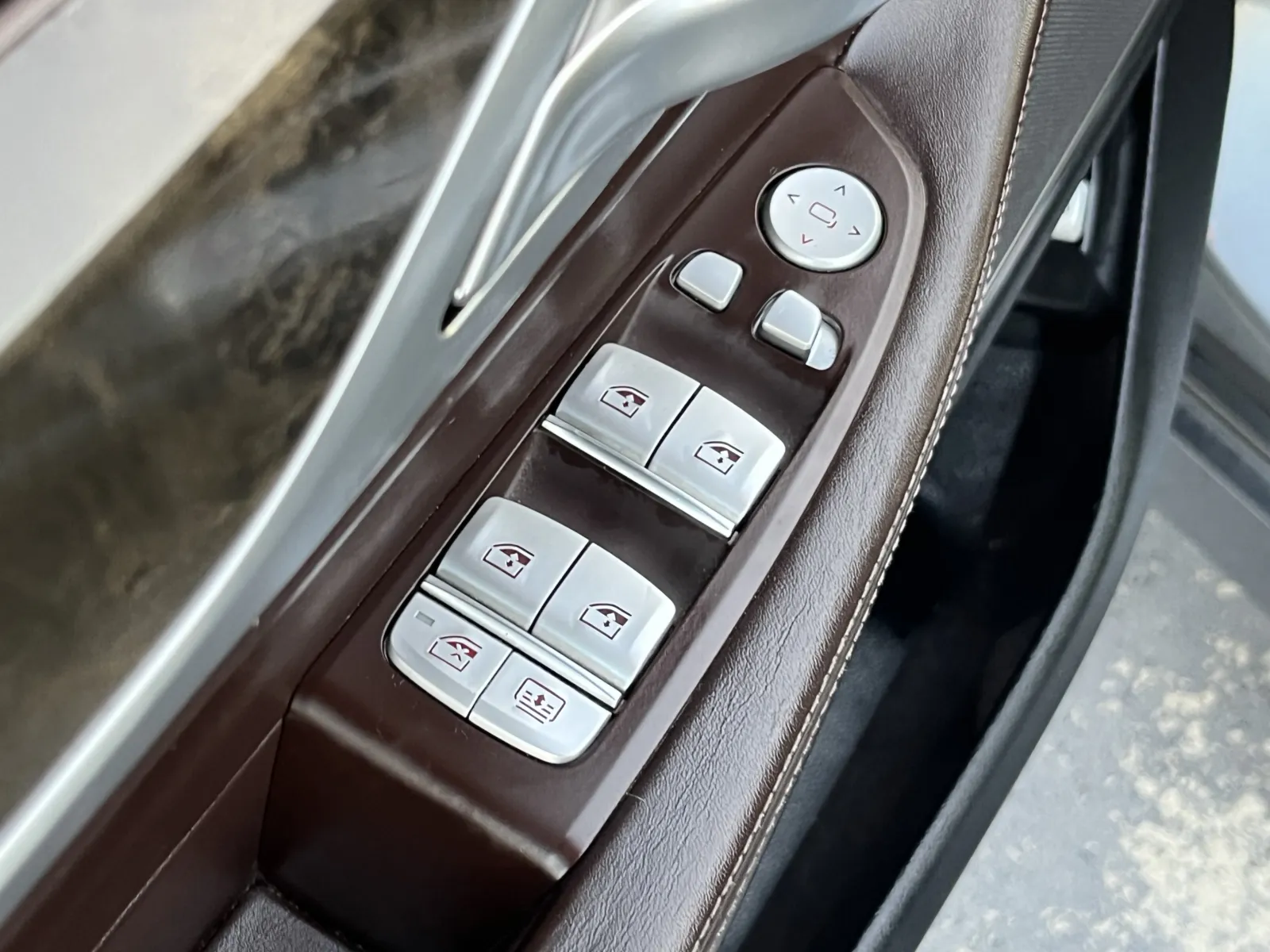 BMW 7 Series photo 25