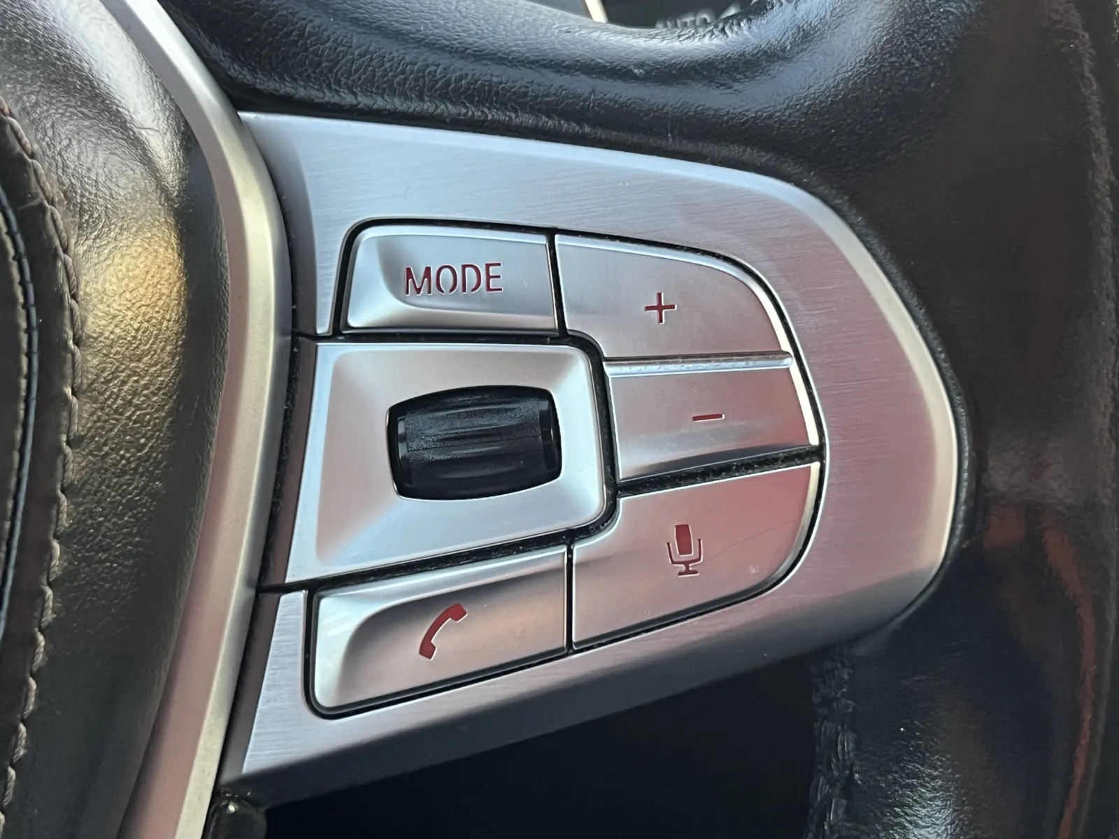BMW 7 Series photo 21