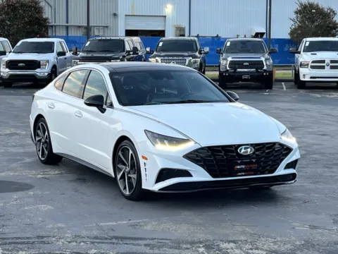 Another view of 2023 Hyundai Sonata SEL Plus for sale in Alvin, TX at Auto Boutique Texas