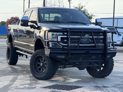 Photos of 2021 Ford Super Duty F-250 SRW Platinum for sale in Alvin, TX at Auto Boutique Texas