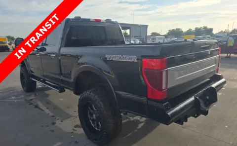 Another view of 2021 Ford Super Duty F-250 SRW Platinum for sale in Alvin, TX at Auto Boutique Texas
