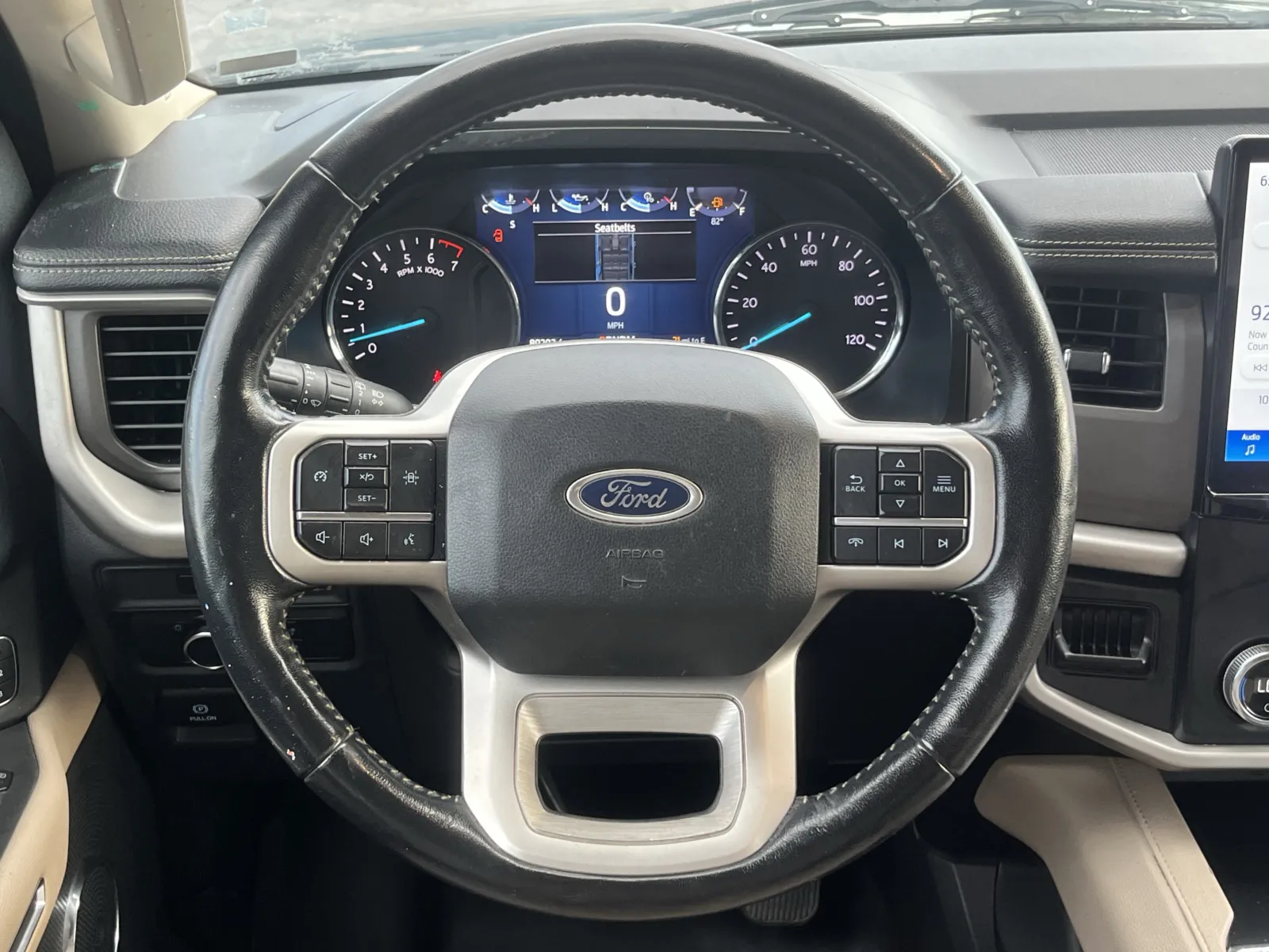 Ford Expedition MAX photo 15