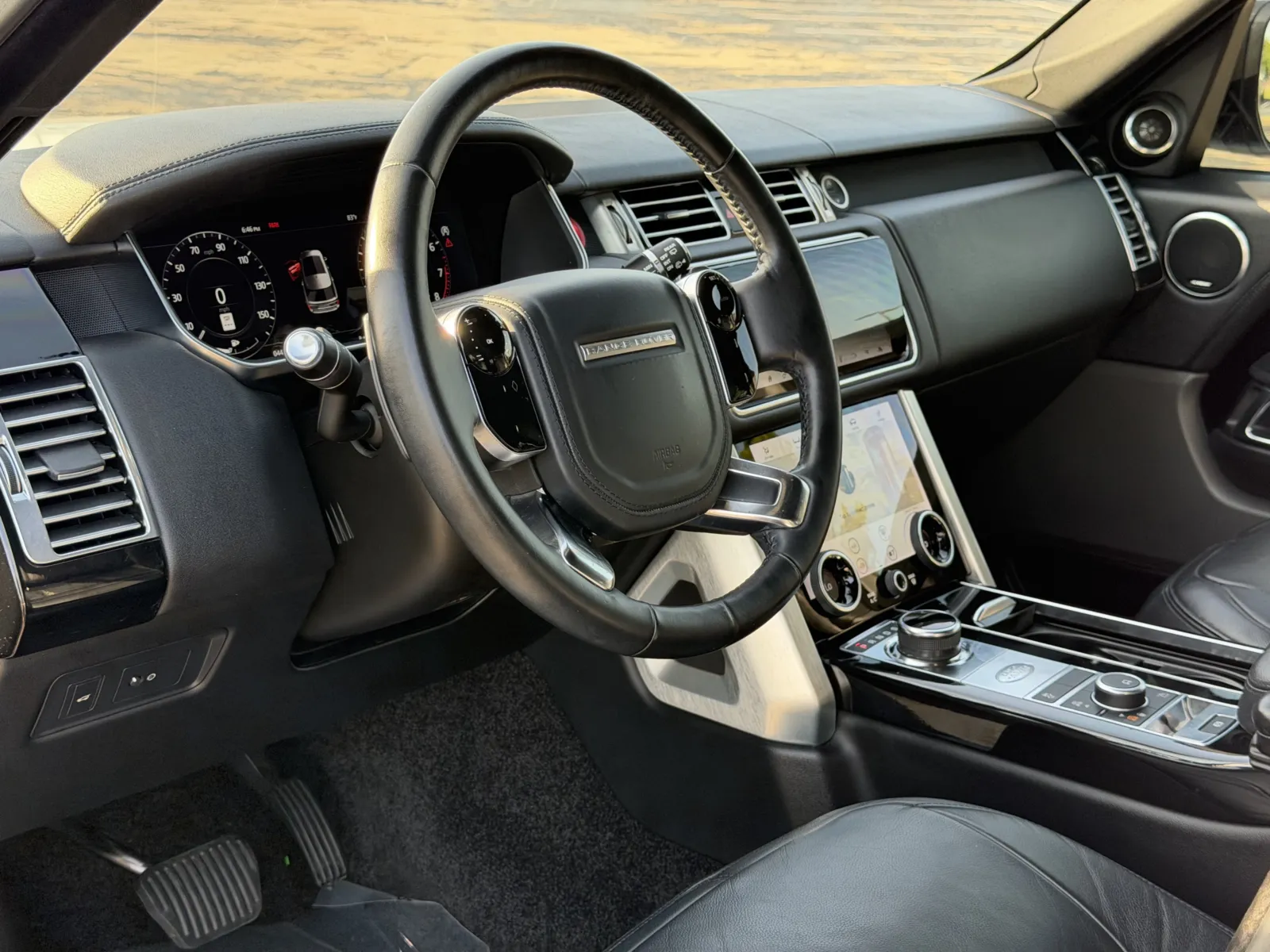 Land Rover Range Rover photo 10