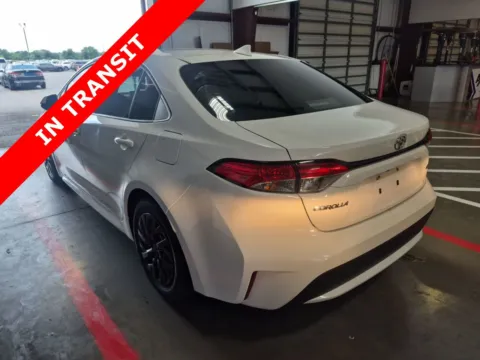 More photos of 2021 Toyota Corolla LE at Auto Boutique Texas, TX