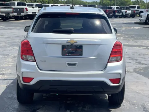 More photos of 2020 Chevrolet Trax LS at Auto Boutique Texas, TX