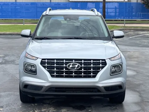 More photos of 2021 Hyundai Venue SEL at Auto Boutique Texas, TX