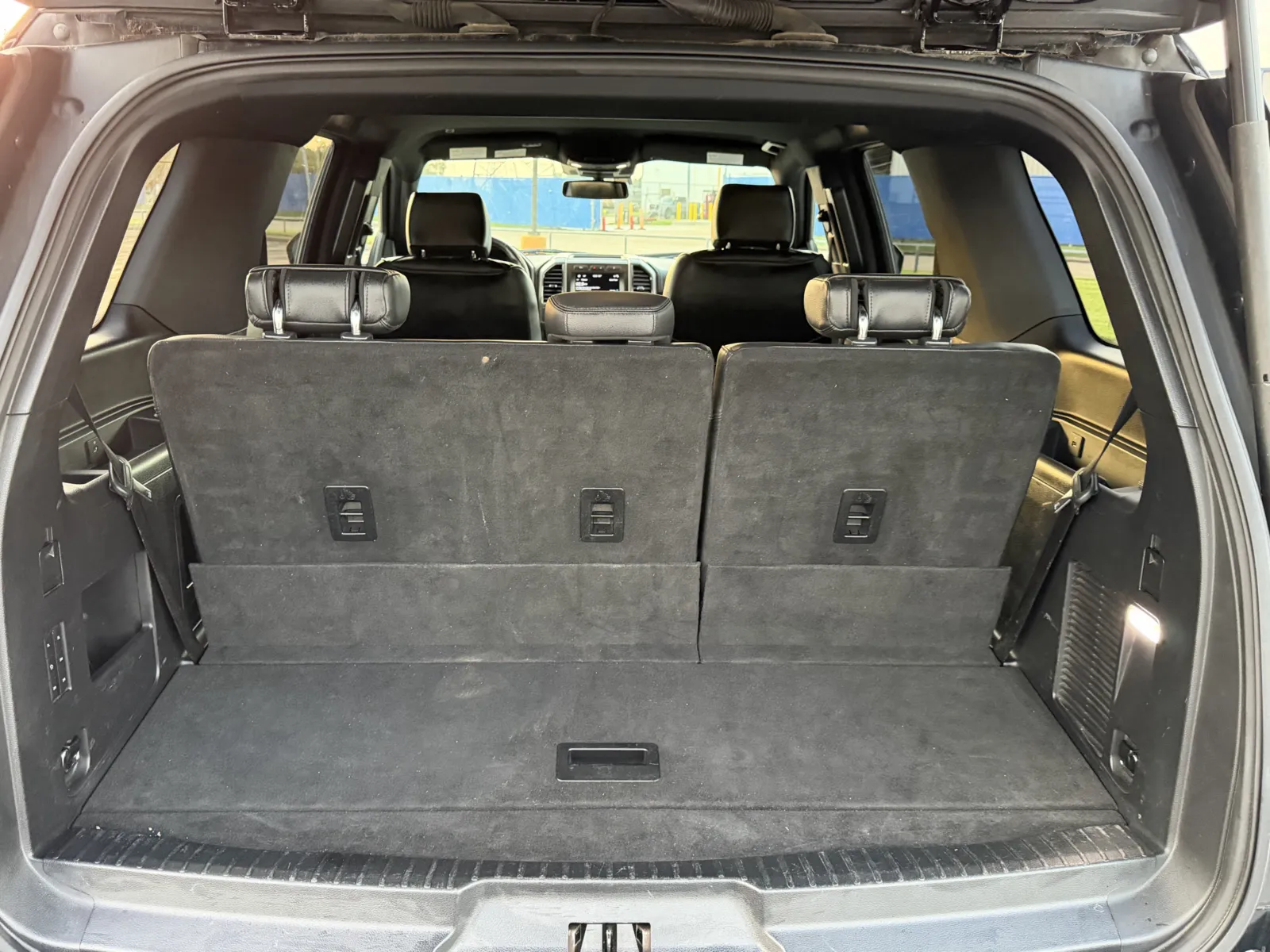 Ford Expedition photo 9