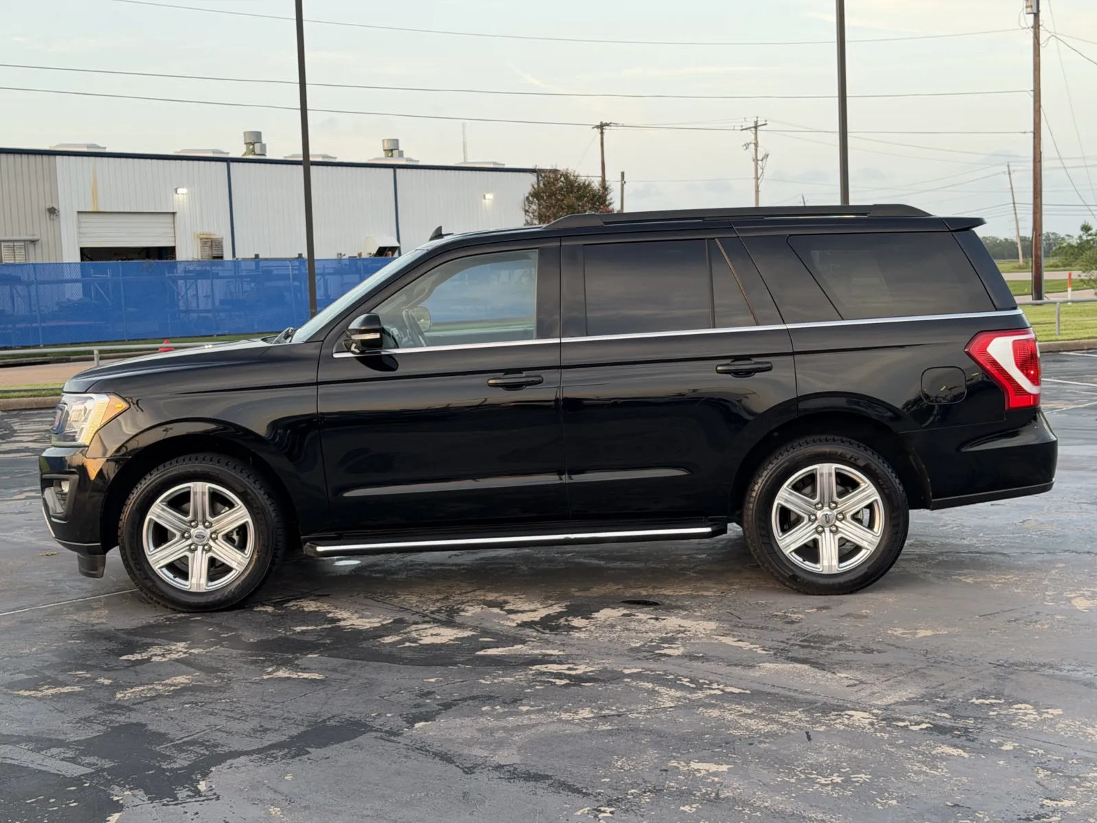 Ford Expedition photo 8