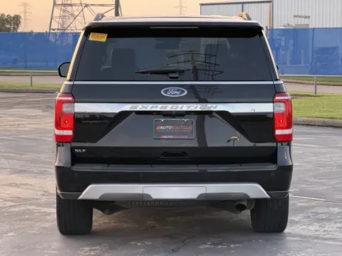 More photos of 2018 Ford Expedition XLT at Auto Boutique Texas, TX