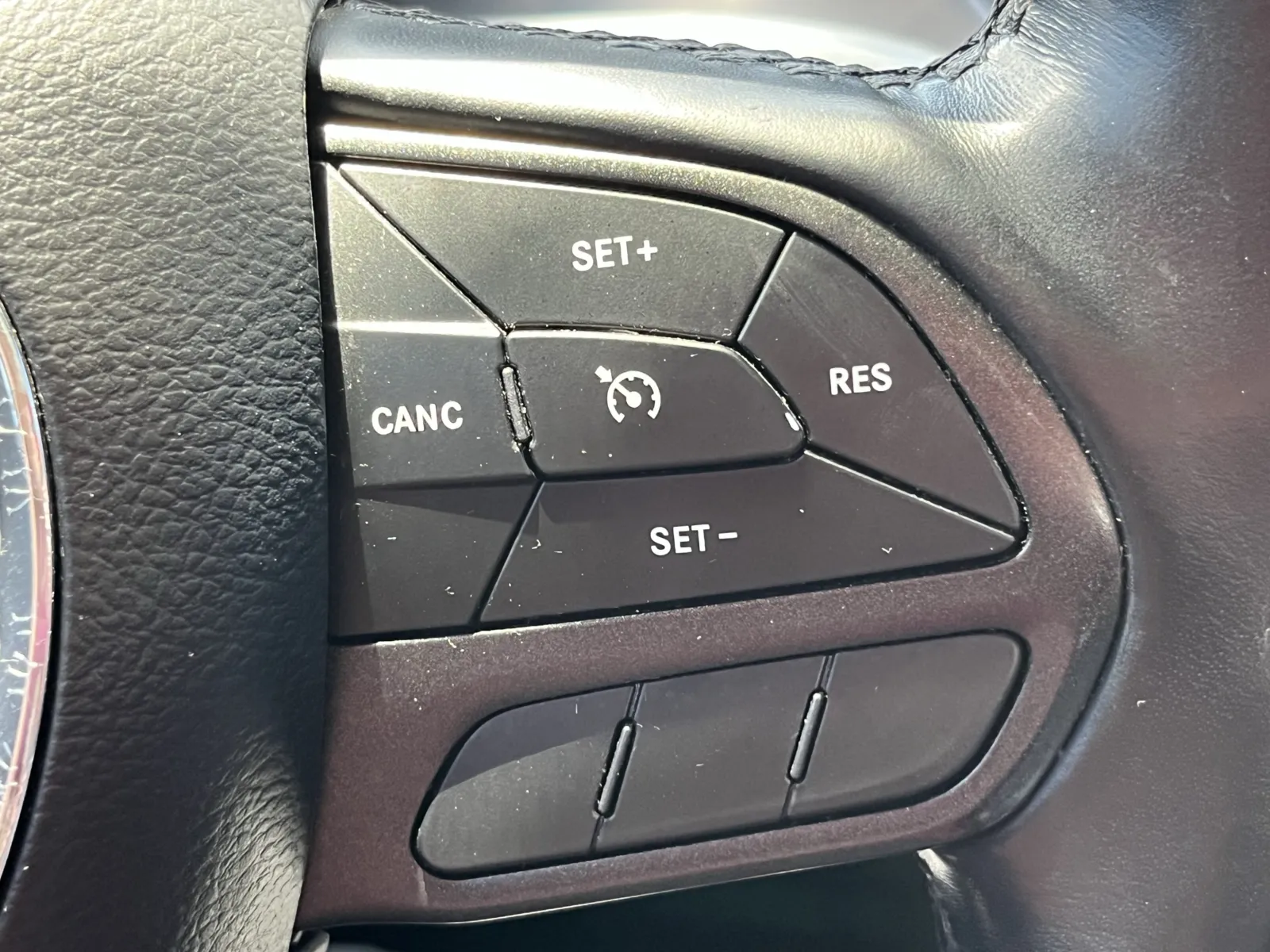 Dodge Charger photo 15