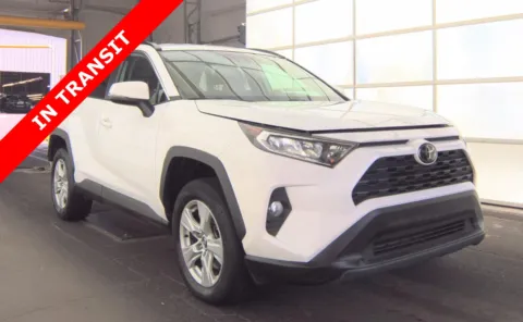 White 2020 Toyota RAV4 XLE for sale in Alvin, TX