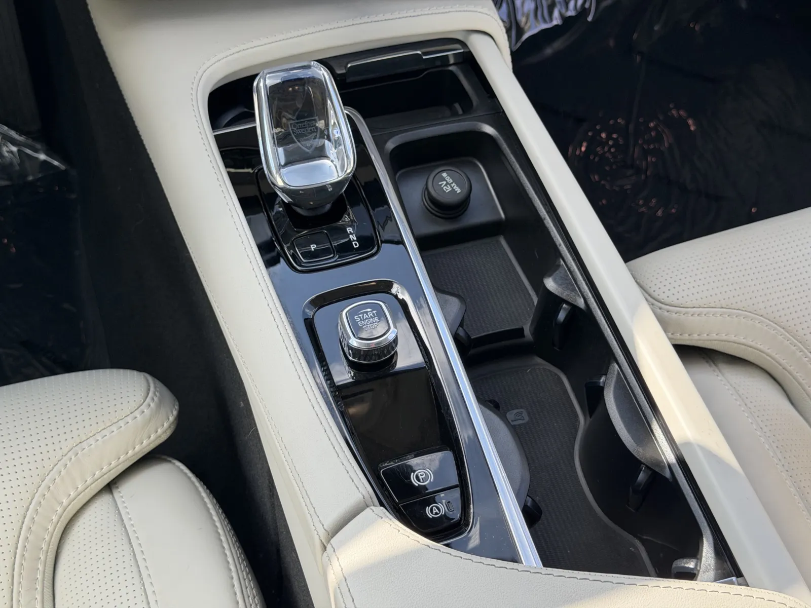 Volvo XC90 photo 18