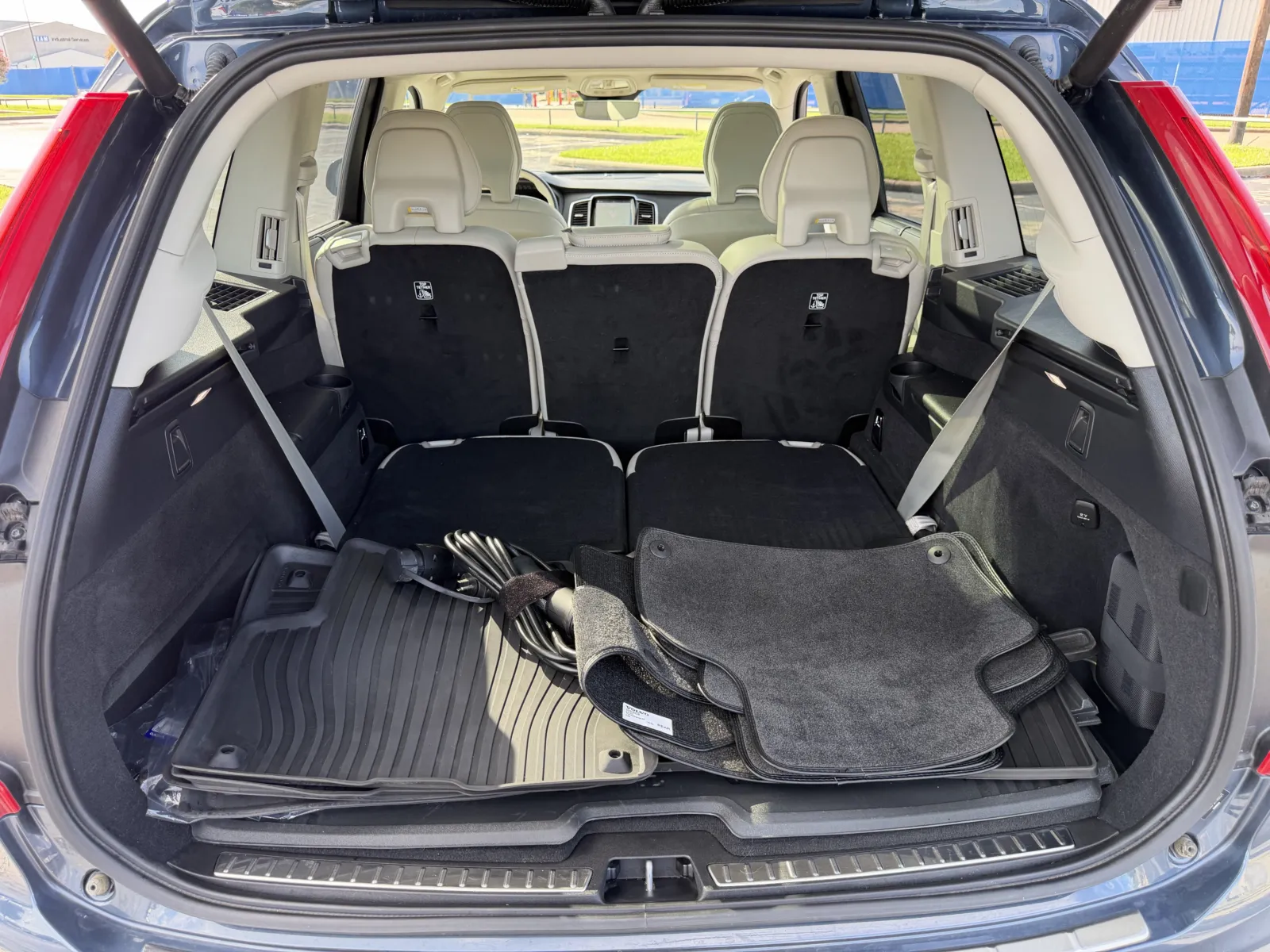 Volvo XC90 photo 30