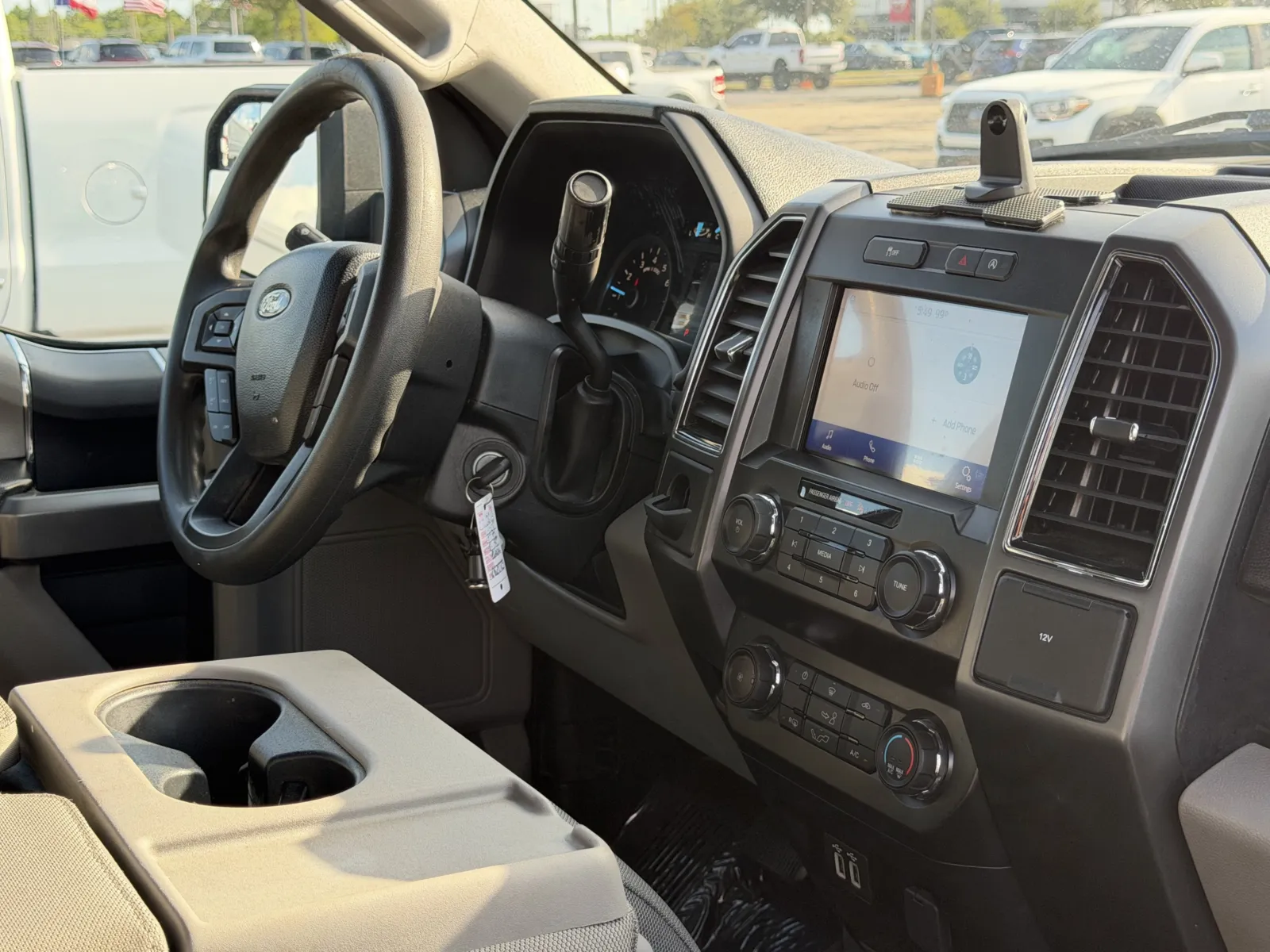 Ford F-150 photo 11