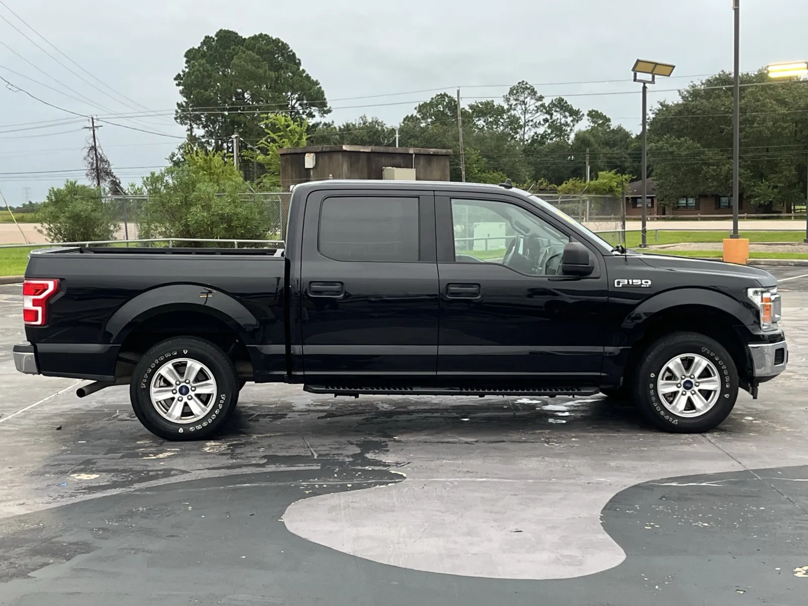 Ford F-150 photo 9