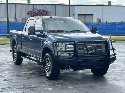 Photos of 2019 Ford Super Duty F-250 SRW LARIAT for sale in Alvin, TX at Auto Boutique Texas