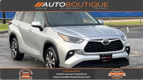 Silver 2022 Toyota Highlander XLE for sale in Alvin, TX