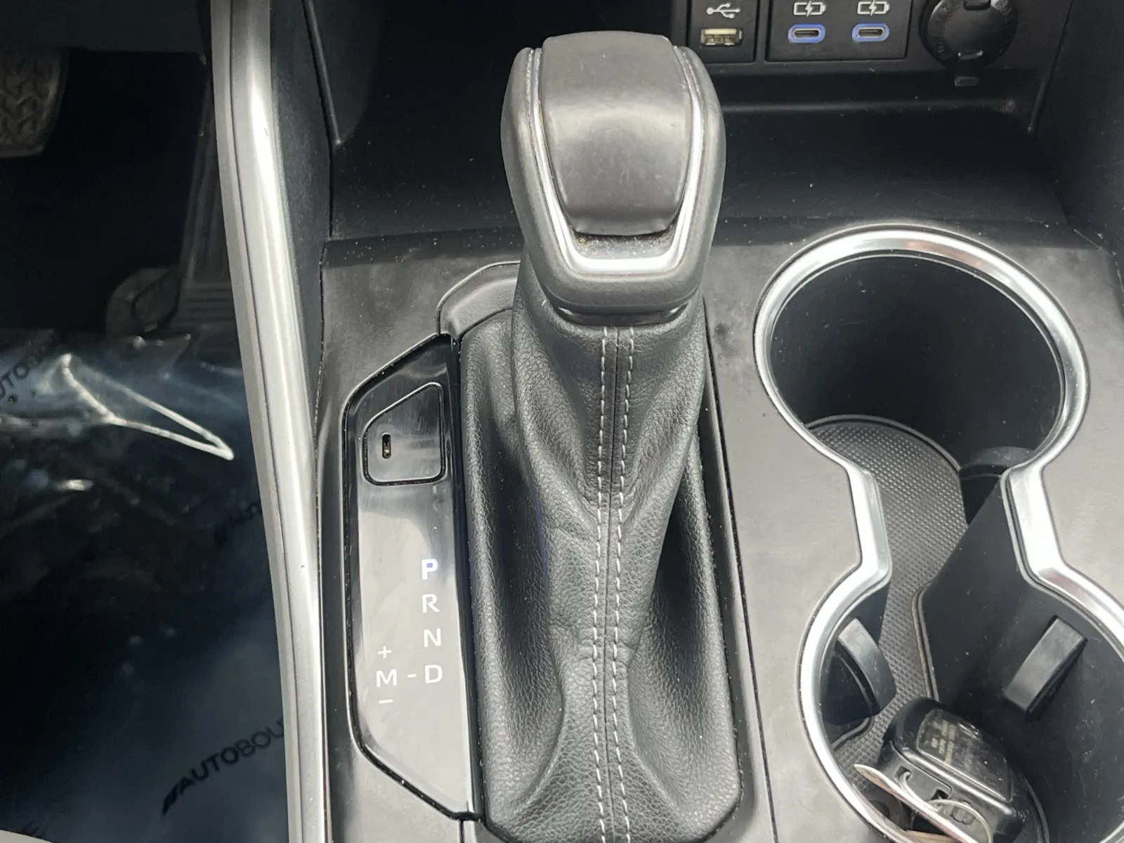 2022 Toyota Highlander XLE - Photo 17